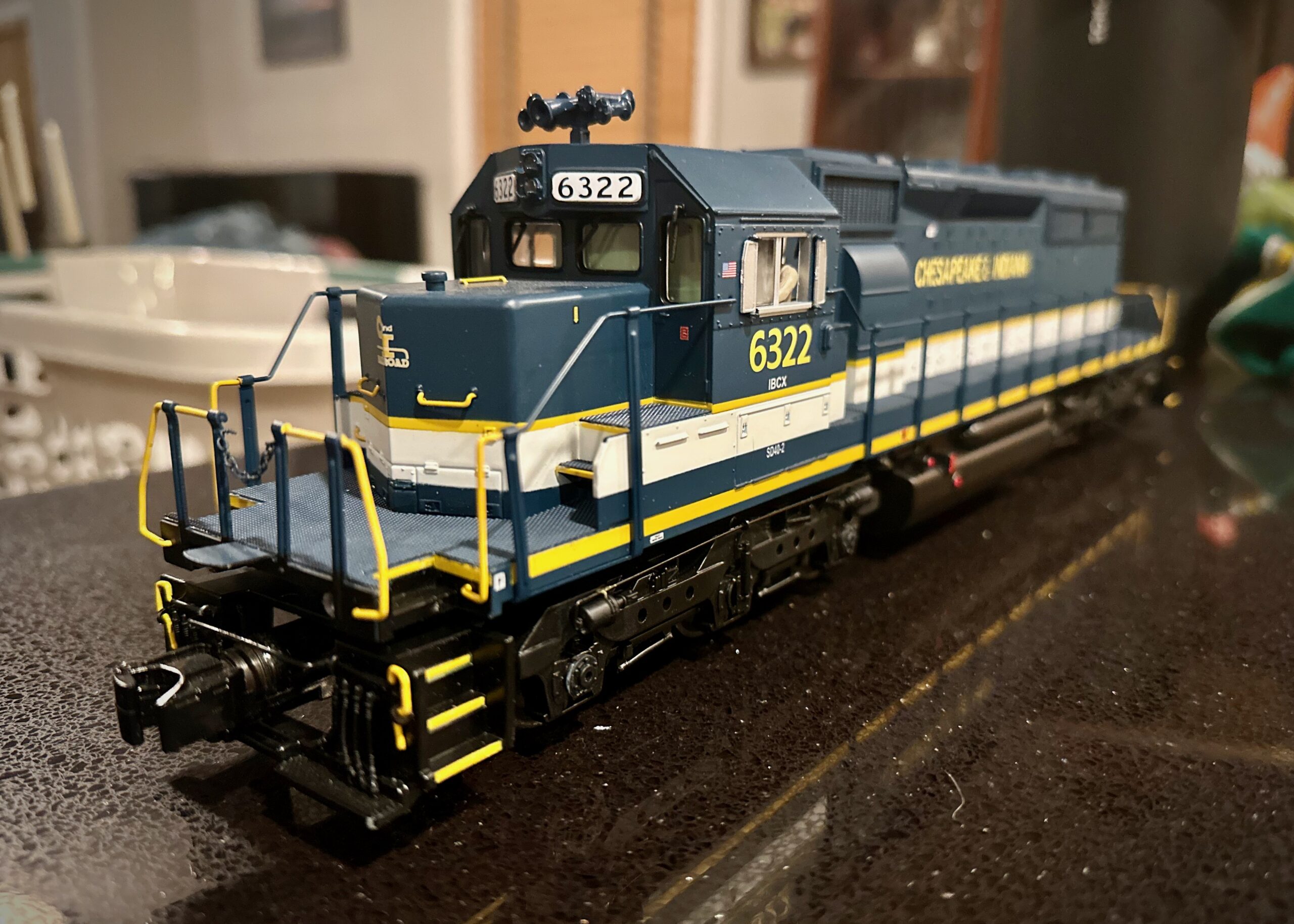 Front view of O scale model of Chesapeake & Indiana EMD SD40-2 locomotive.